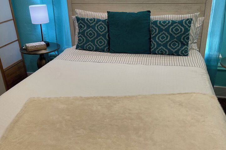 Room 53 of 100