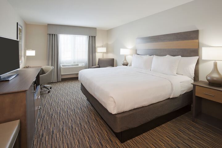 GrandStay Cannon Falls