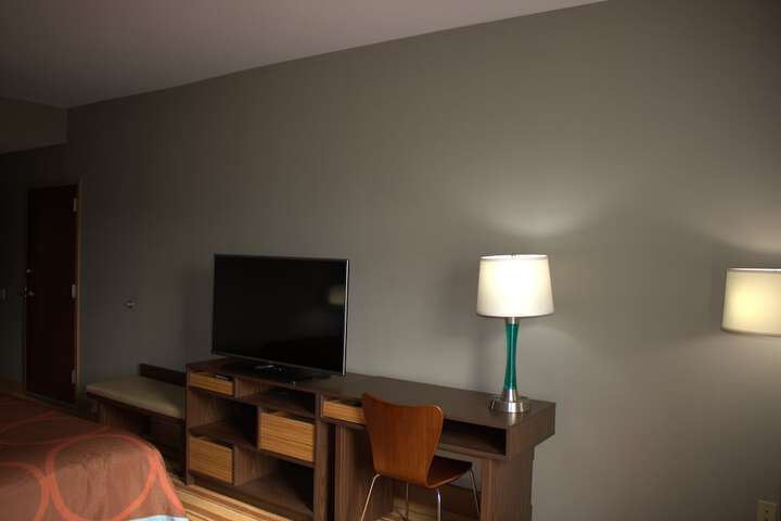 Room 4 of 23