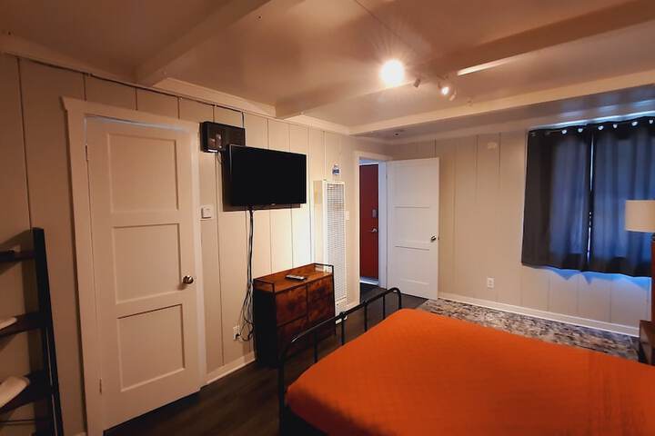 Room 64 of 88