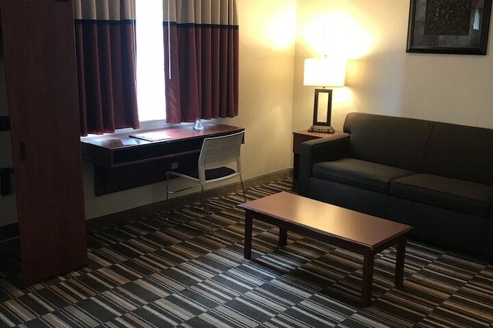 Microtel Inn & Suites by Wyndham Urbandale / Des Moines