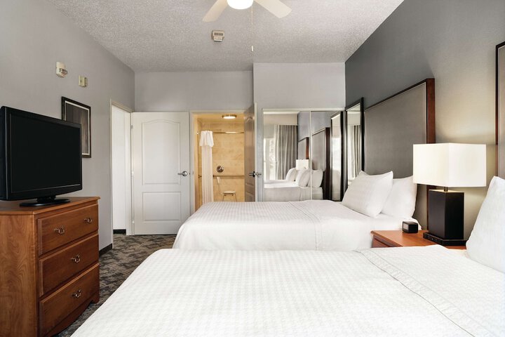 Room 17 of 43