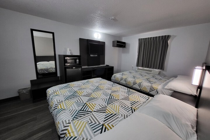 Room 22 of 40