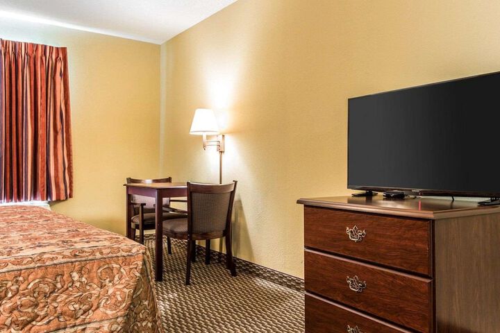 Room 22 of 44