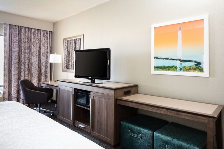Room 9 of 23
