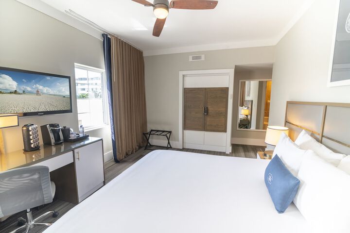 Room 21 of 49