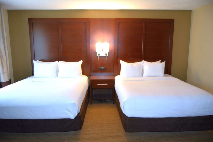 Room 17 of 34