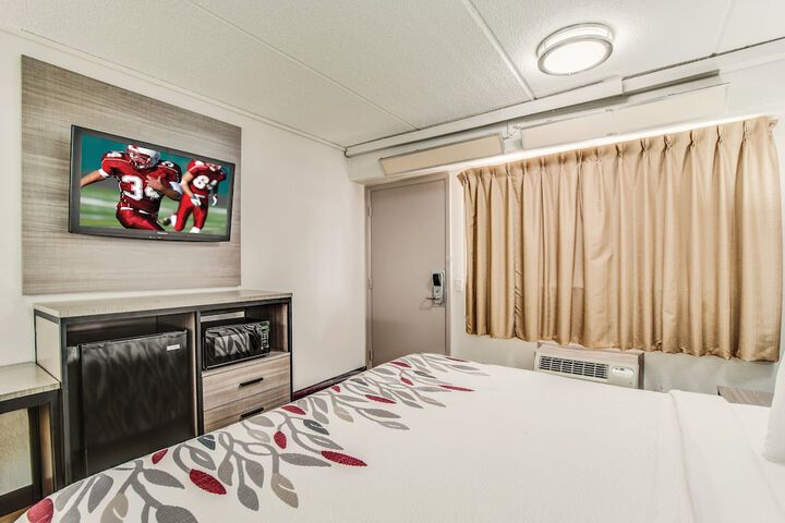 Room 19 of 36