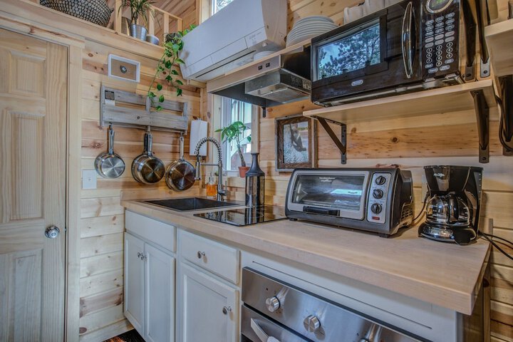 Tiny House!in the Mountains Near Pikes Peak W / ac