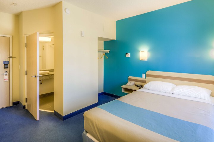 Room 29 of 31