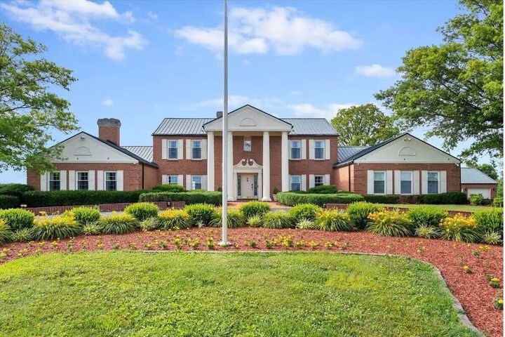 Oak Hill House