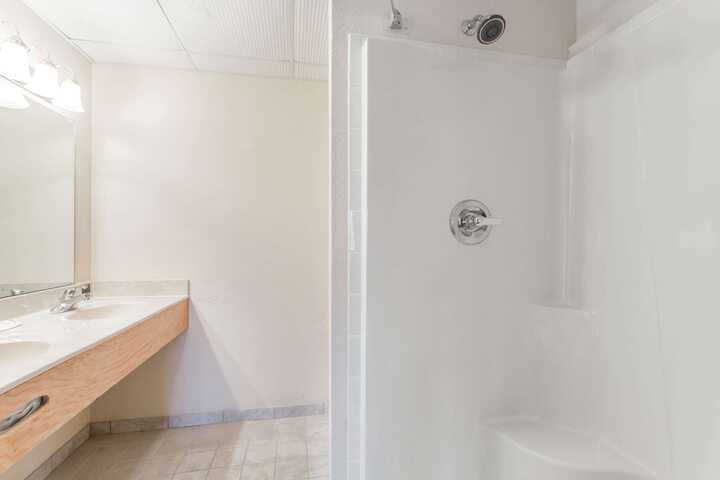 Super 8 by Wyndham Gallipolis Pt Pleasant Area