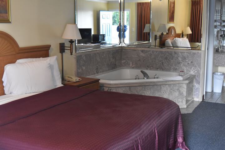 Room 18 of 27