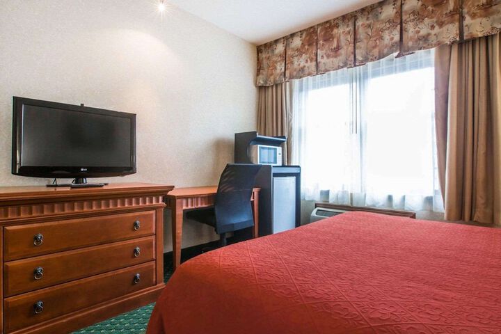 Room 8 of 21