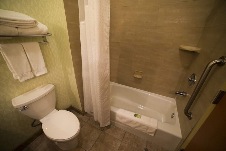 Room 26 of 46
