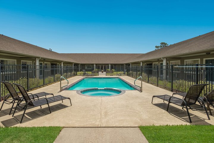 Pool 6 of 29