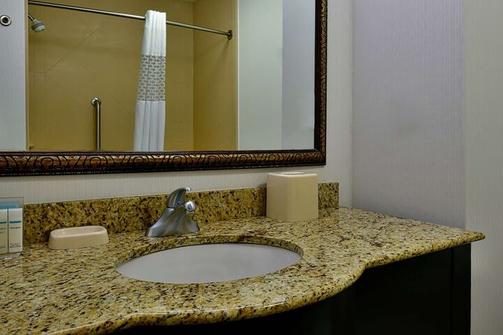 Hampton Inn & Suites Fredericksburg