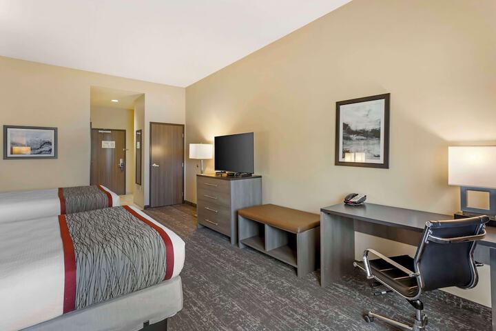 Room 34 of 41