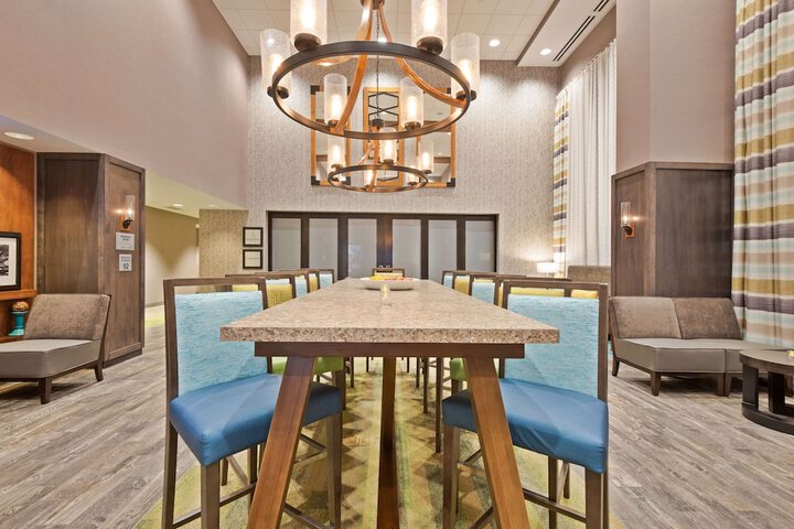 Hampton Inn & Suites North Huntingdon-Irwin