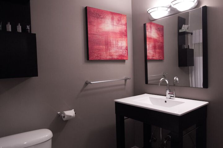Room 25 of 43