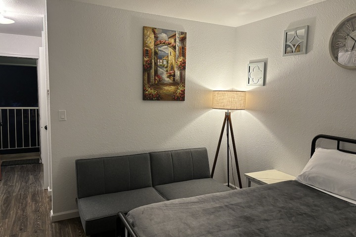 Room 146 of 158