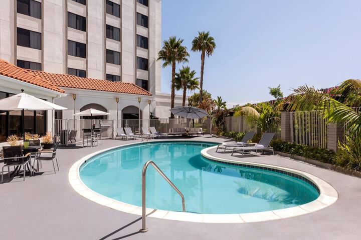 Pool 2 of 24
