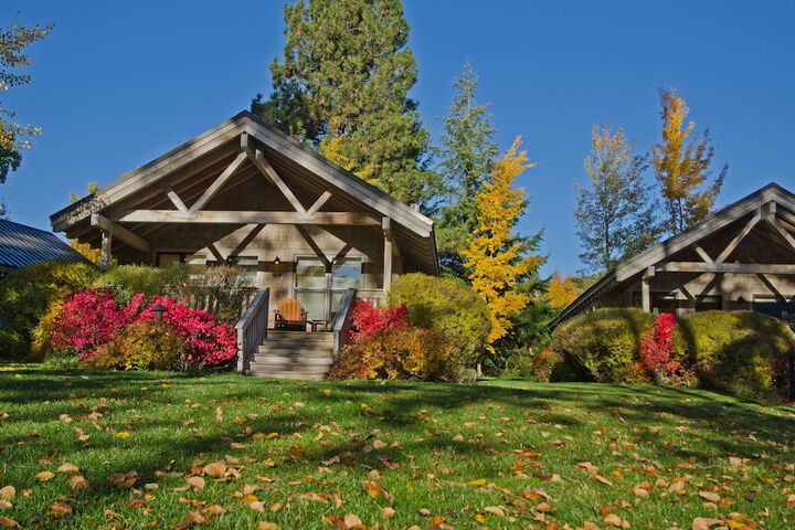 Sun Mountain Lodge