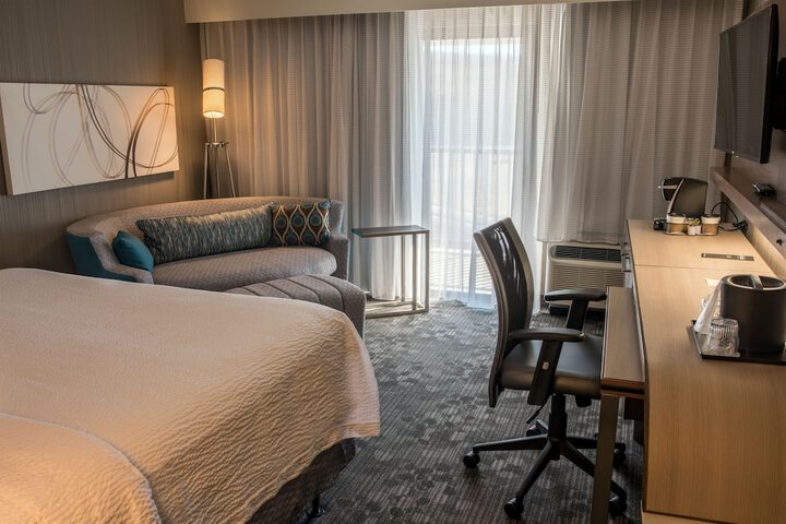 Room 18 of 39