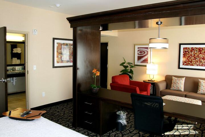 Room 30 of 83
