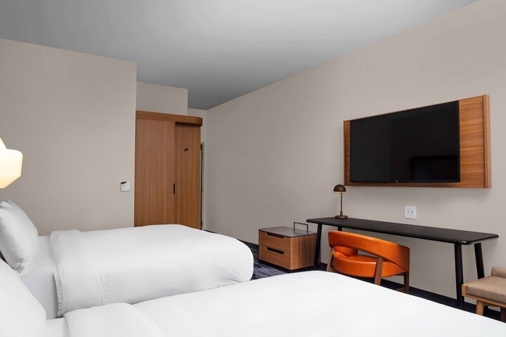 Room 31 of 38