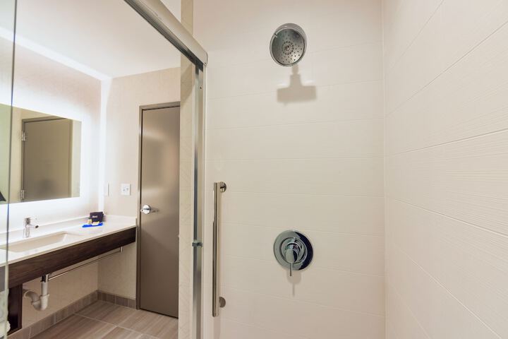 Holiday Inn Express & Suites Harrisonburg University Area by IHG