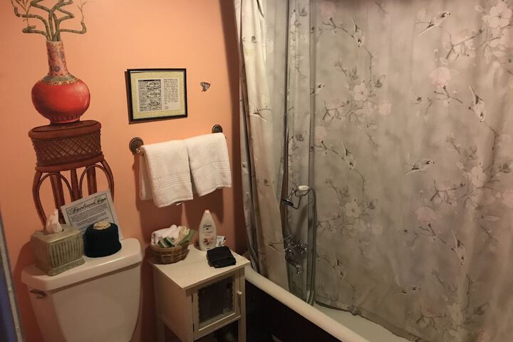 Room 83 of 95