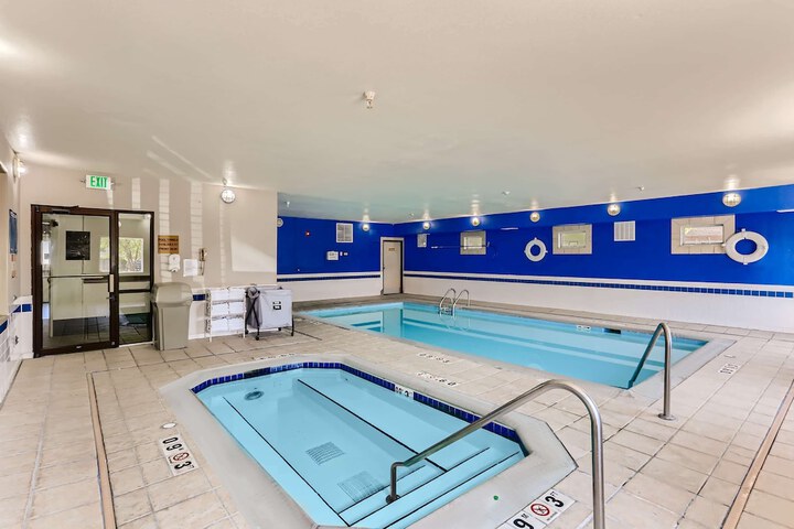 Pool 3 of 8