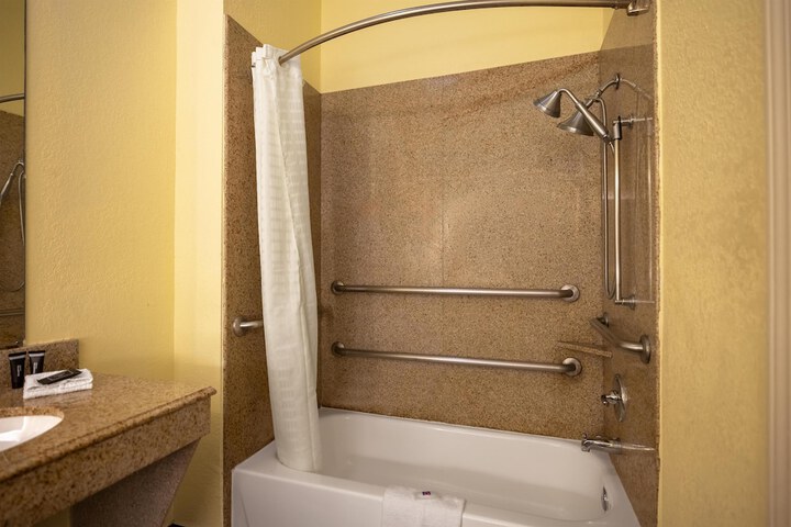 Studio 6 Suites – Pasadena TX