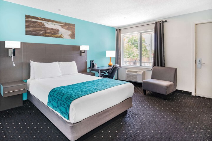 Howard Johnson by Wyndham Gananoque