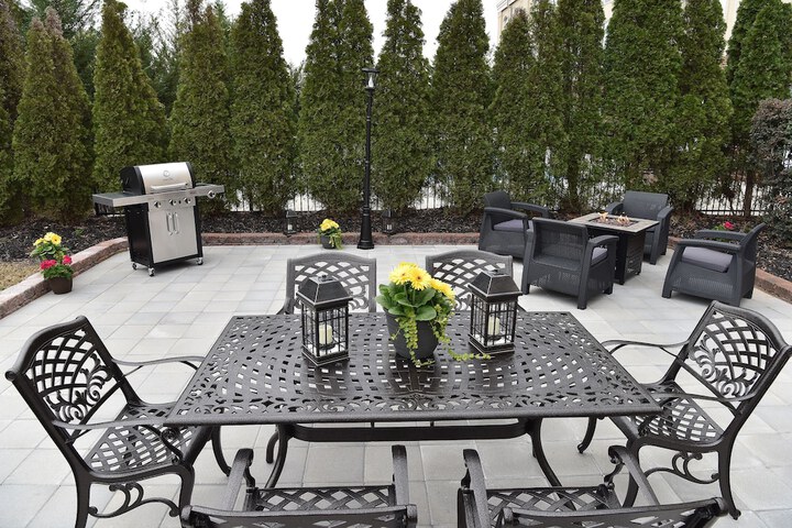 Terrace/Patio 26 of 27