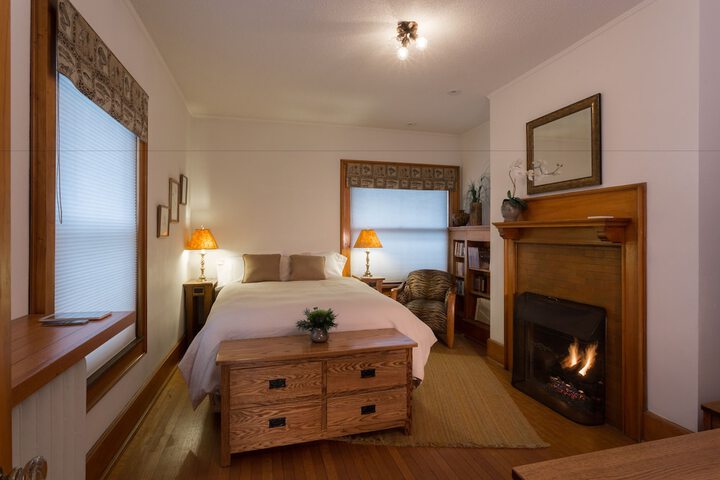 Room 48 of 74