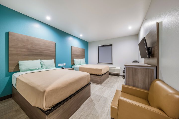 Room 18 of 24