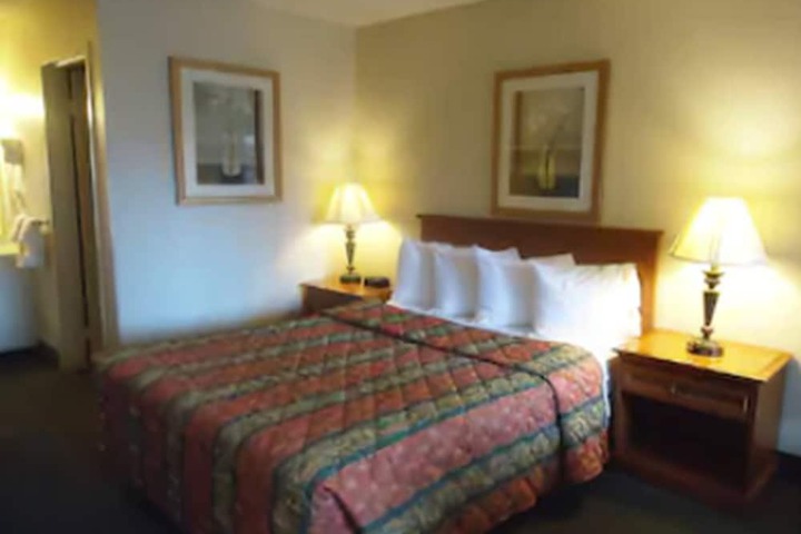 Room 17 of 20