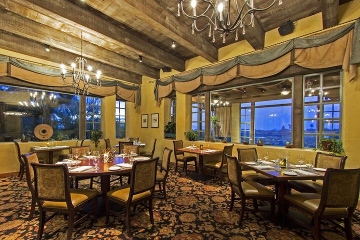 Hacienda Del Sol Guest Ranch Resort