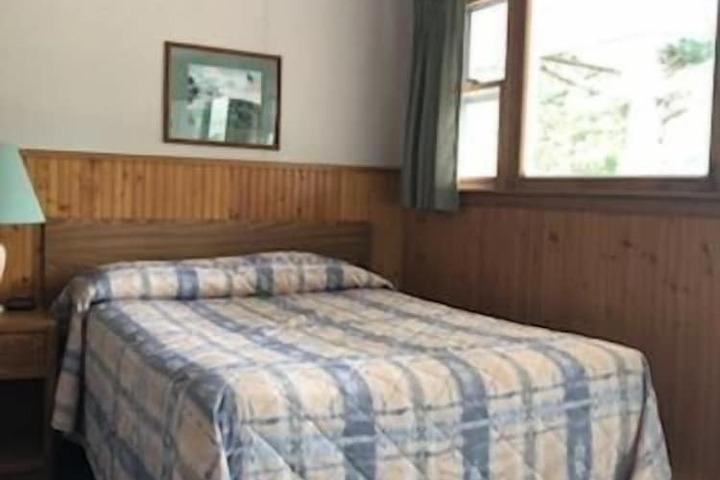 Catskill Motor Court Motel