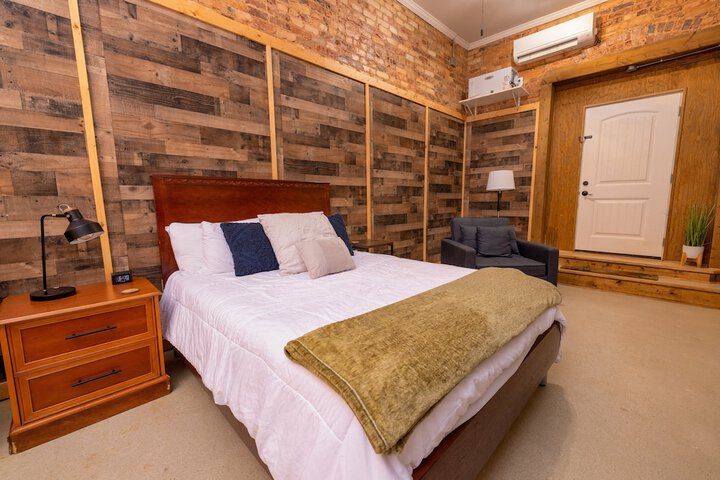 Hartwell Suites