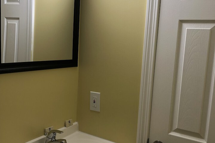 Room 12 of 18