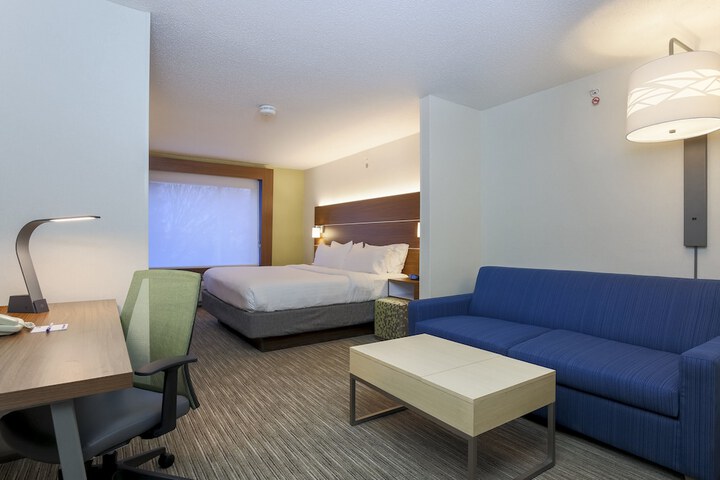 Room 26 of 55