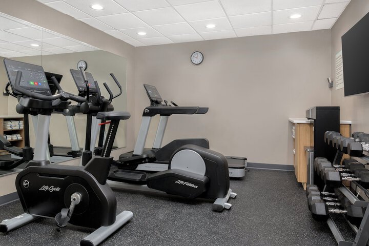 Garner Hotel Evansville East by IHG