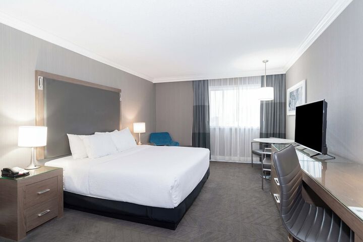 Room 32 of 84