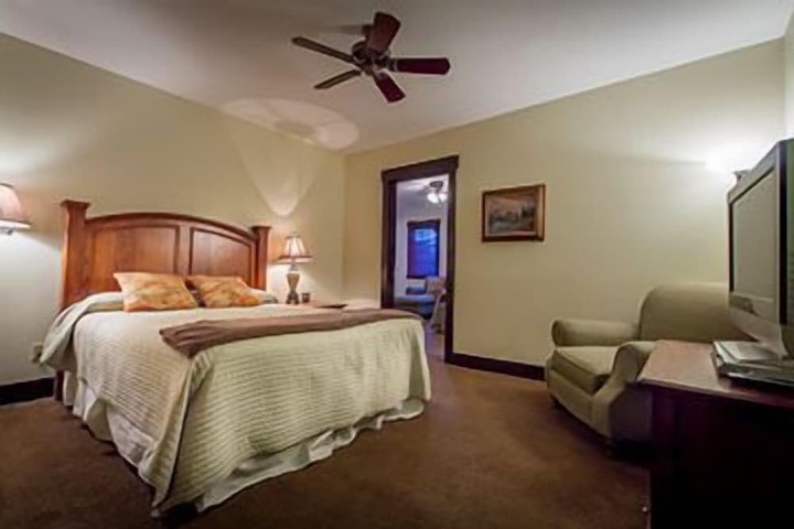 Room 16 of 54