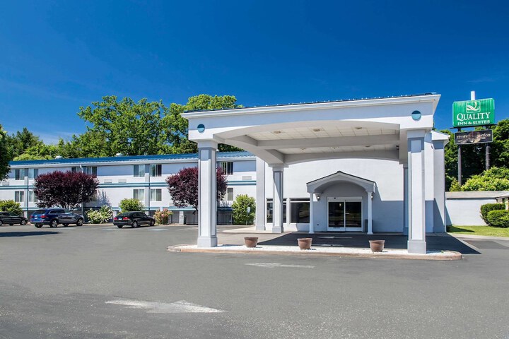Hotel 4 of 55