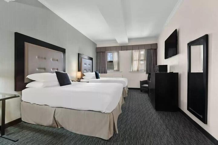 Room 7 of 22