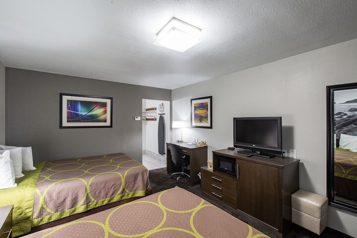 Room 15 of 35